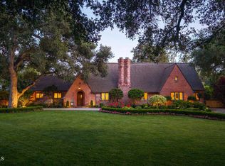 555 Meadow Grove St, La Canada Flintridge, CA 91011