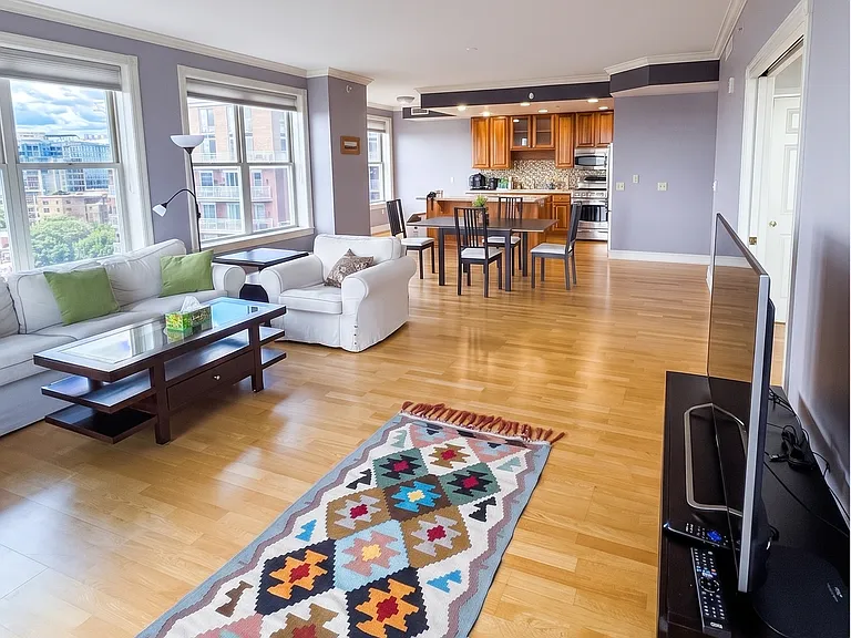 360 W Washington Ave #1001 — Photo 2