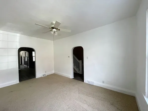 1817 Davis Ave, Pittsburgh, PA 15212