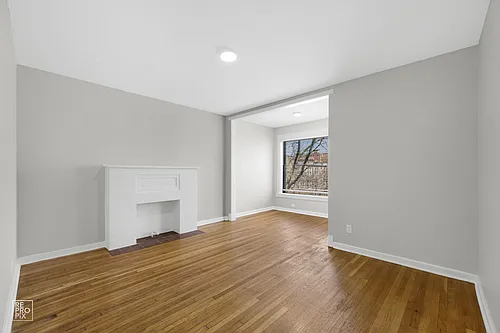 2826 E 76th Pl Chicago, IL 60649 Photo 1