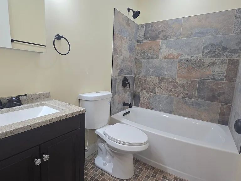 920 N Church St — Photo 15