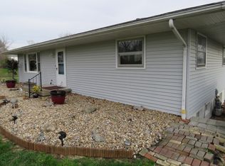 102 Van Schoick St, Bloomington, IL