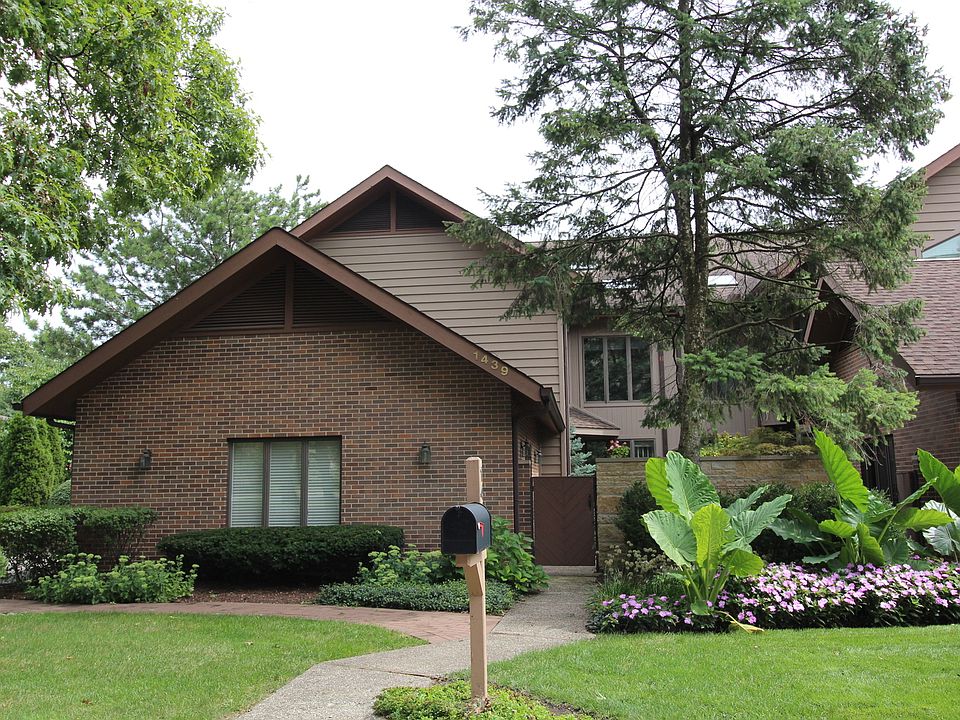1st image of 1439 Fox Ln