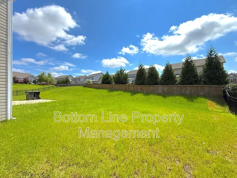1524 Bailiff Ct SW — Photo 24