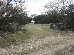 966 Rim Rock Rd, Camp Wood, TX 78873