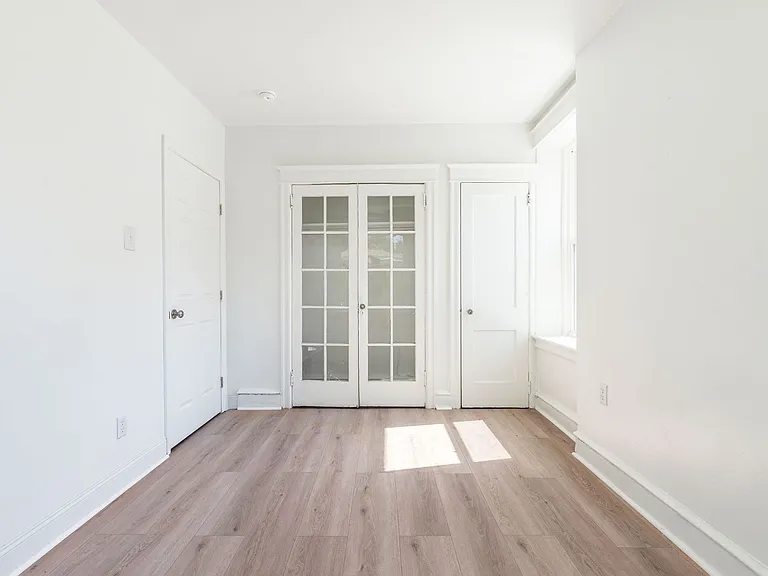 Belmont Place — Photo 97