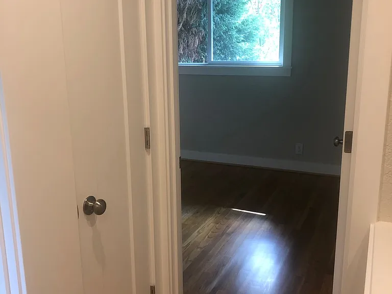 Taggart TownHouse Hardwood's, Patio, Park, Pets, Bike, Bus — Photo 22