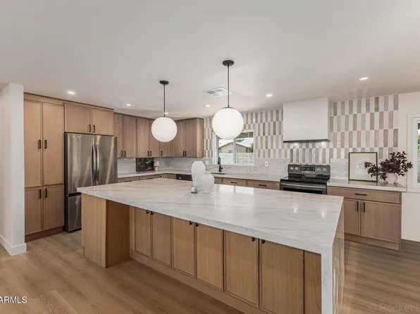 3515 E WINCHCOMB Drive, Phoenix, AZ 85032