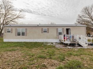 520 Eveningside Dr, Emporia, KS 66801