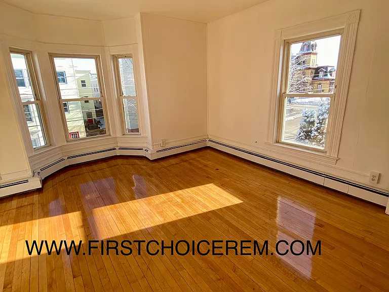 51 Pierce St #4 — Photo 6