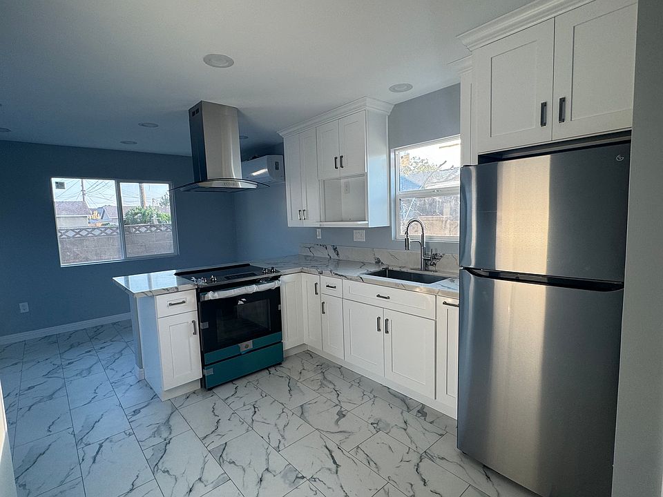 1st image of 1 Claretta Ave