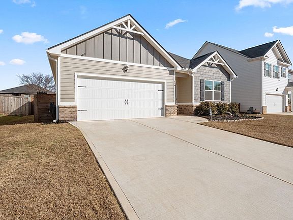 2nd image of 134 Farmers Way