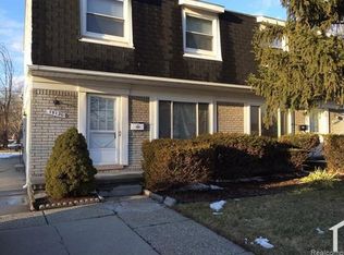 15120 W Nine Mile Rd, Oak Park, MI 48237