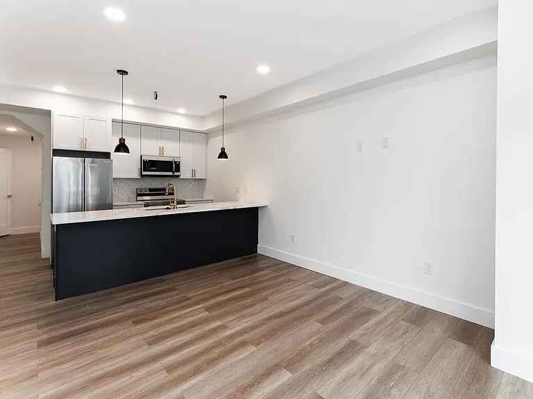 2230 Nicholson St SE #12 — Photo 26