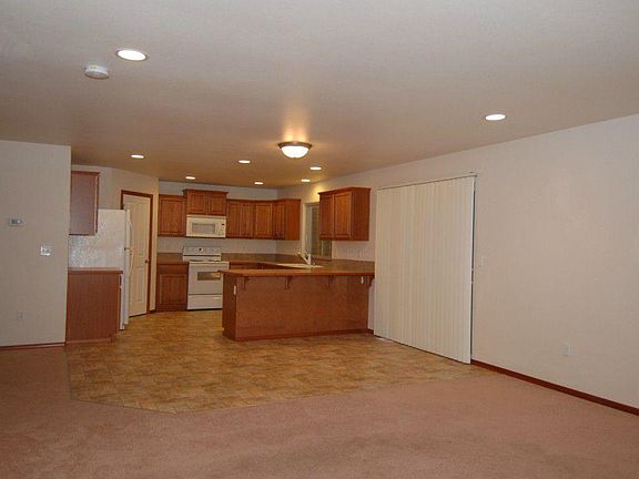 Family Room & Kitchen