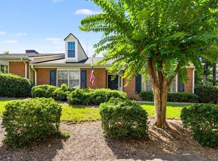 6519 Deerings Ln, Peachtree Corners, GA 30092