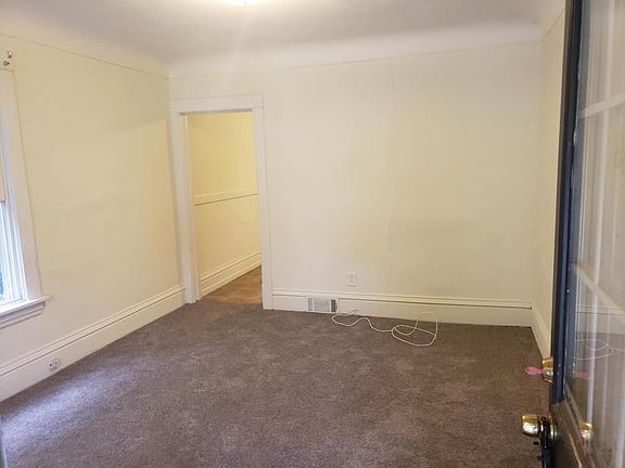 4th image of 2324 5th St NE APT 1