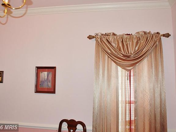 5th image of 6673 Clarkes Meadow Dr