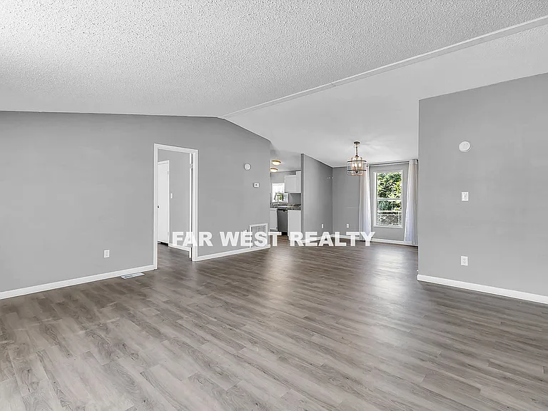 1355 Palo Verde Dr — Photo 6