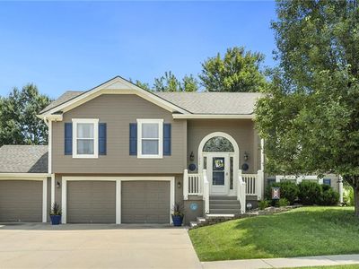 1202 Ashford St, Pleasant Hill, MO, 64080