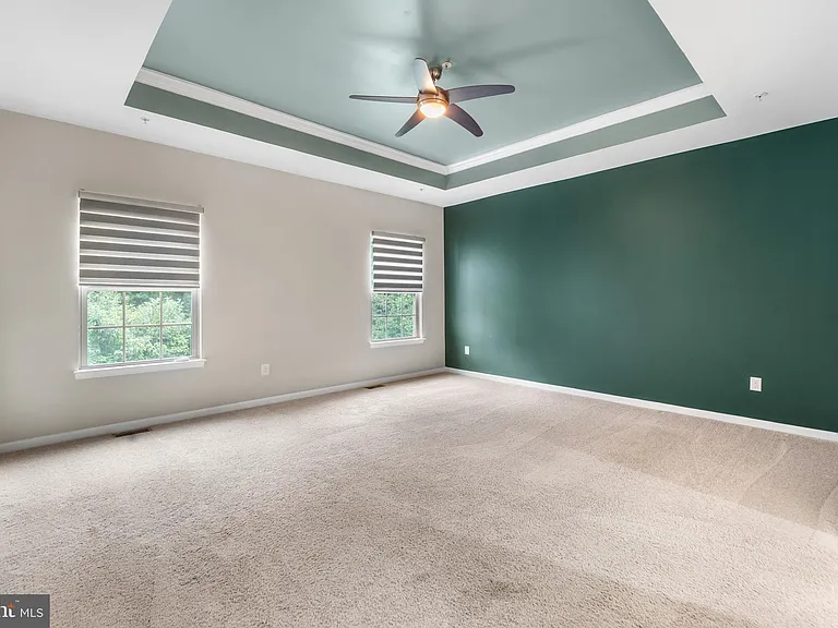 7570 Arundel Woods Dr — Photo 37