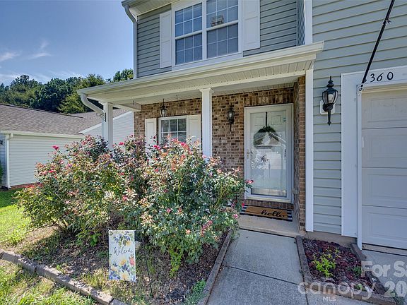 3rd image of 1360 Jessicas Way