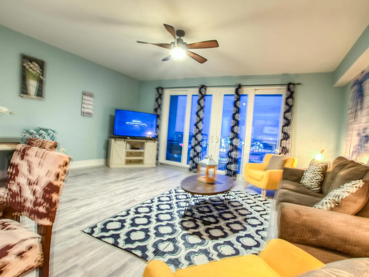 1 bed, 1041 sqft, $2,200 — Photo 1