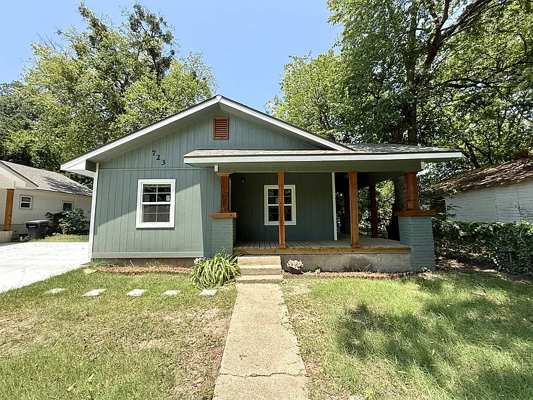 723 Roff St NE — Photo 29