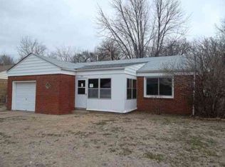 312 E Spencer Dr, Haysville, KS 67060