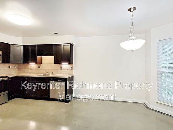 4th image of 10800 Smithers Ct