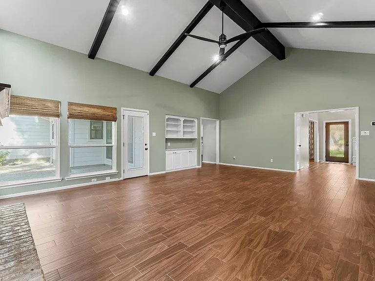 7 Elwood Hills Ct — Photo 25