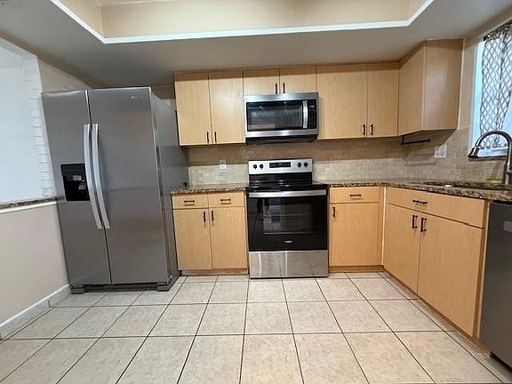4th image of 2520 SW 14th Court #45