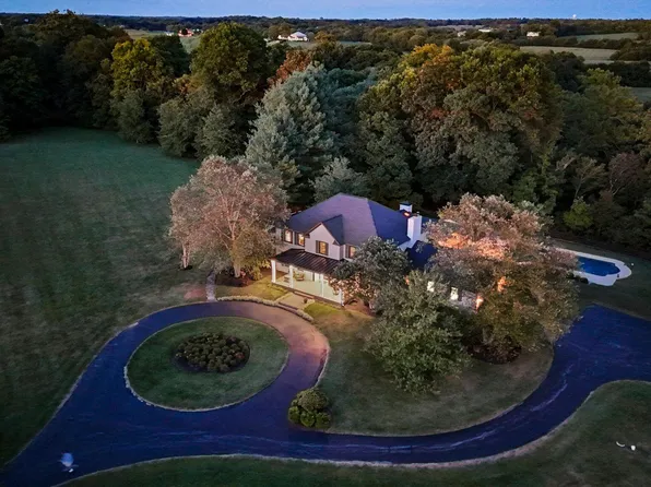 726 Antioch Rd, Shelbyville, KY 40065