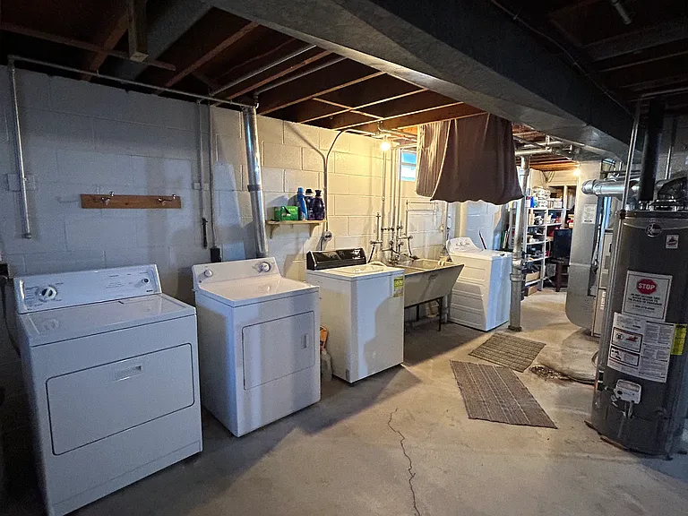 9013 W Tripoli Ave — Photo 4