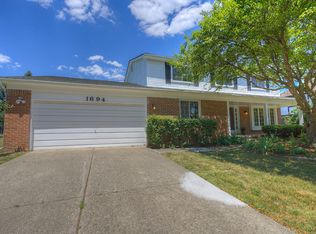 1694 Caliper Dr, Troy, MI