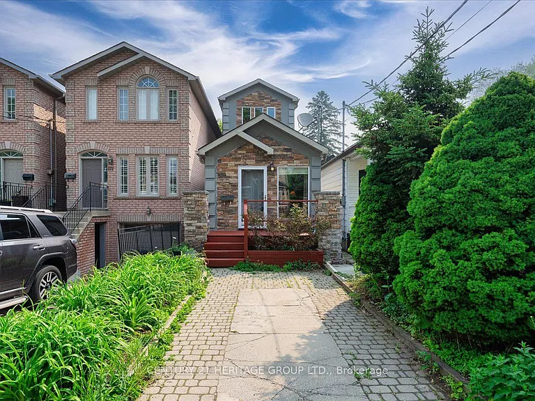 169 King Edward Ave — Photo 3