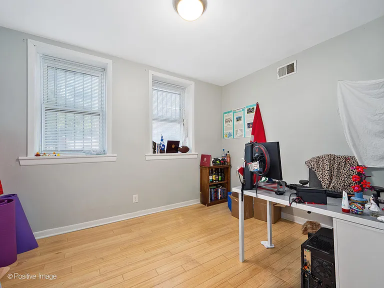 2118 W North Ave #G — Photo 12