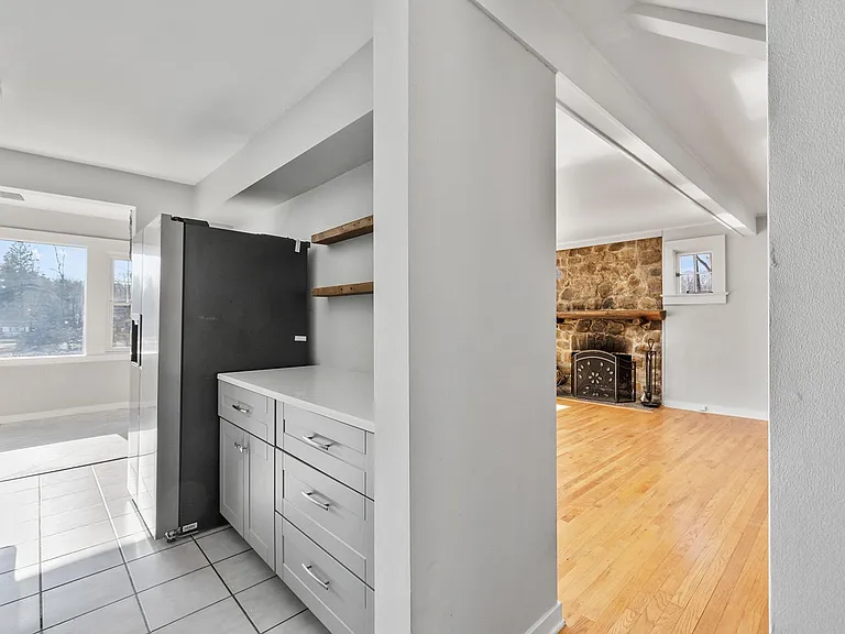 16 Crescent Dr — Photo 9