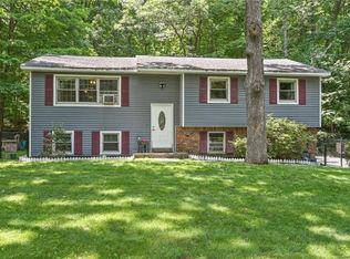 1260 Lakes Rd, Monroe, NY 10950