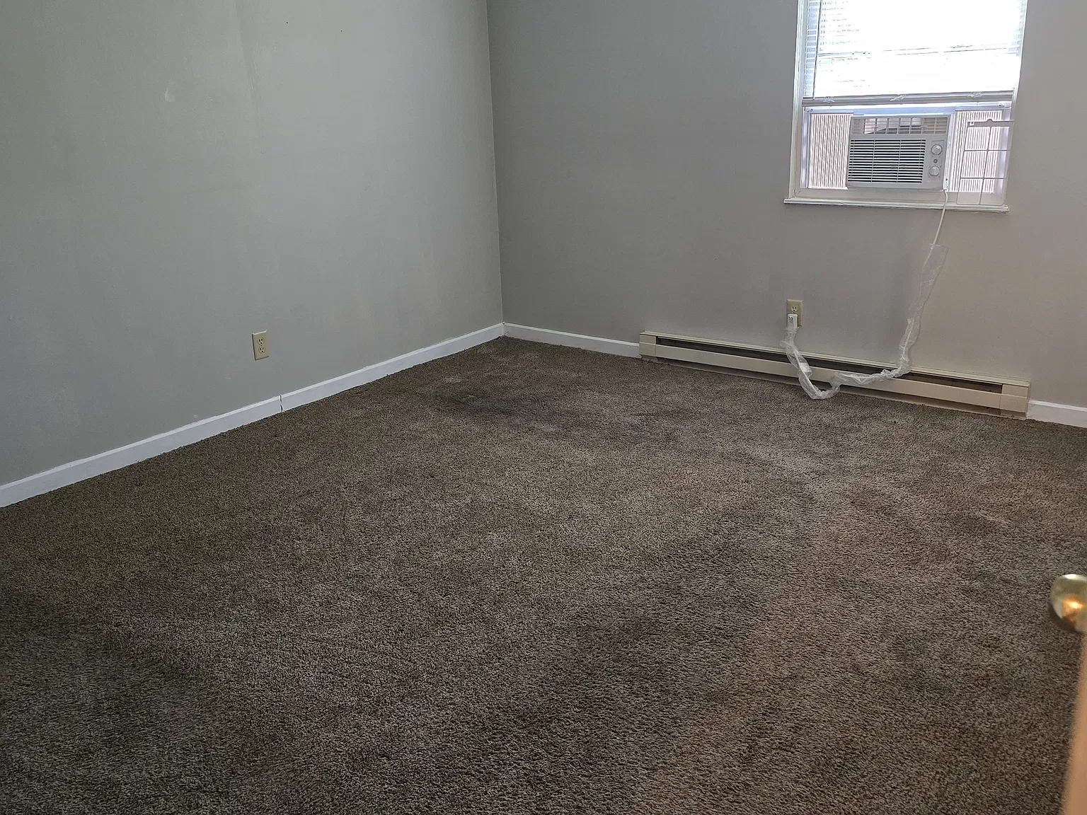 3 bed, 984 sqft, $1,449 — Photo 4