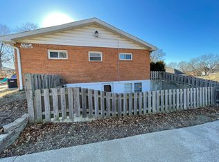 2 bed, 1.0 bath, $895, Grandview, MO 64030