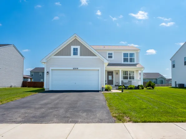 1004 Daniel St, Plano, IL 60545