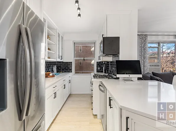 575 Grand Street image 3 of 17