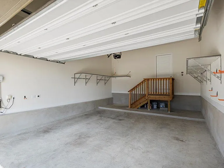 6717 Vicenza Dr — Photo 40