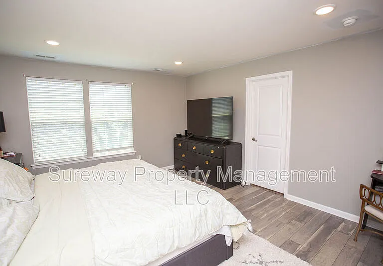 172 Fela Dr — Photo 20