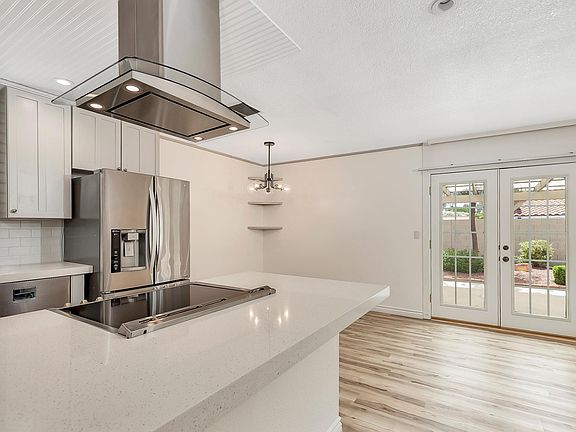 3rd image of 2426 La Estrella St