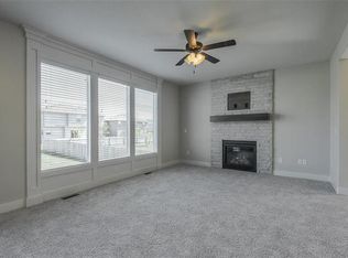 18963 W 169th St, Olathe, KS 66062