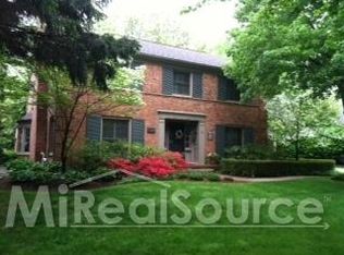 185 Merriweather Rd, Grosse Pointe Farms, MI 48236