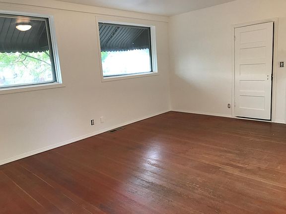 Primary bedroom or large office