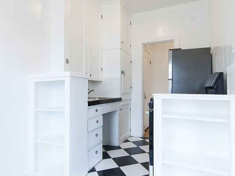 1141 Echo Park Ave #209 — Photo 4